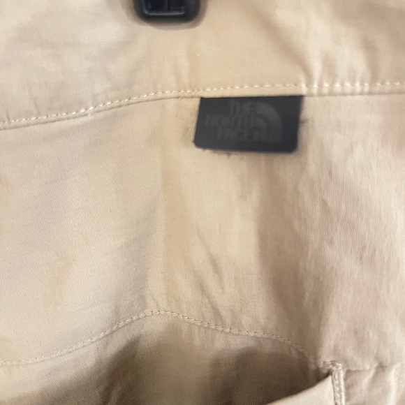 The North Face Pants Mens 38 X32 Chino Straight Outdoors Performance Khaki Nylon - Picture 7 of 9